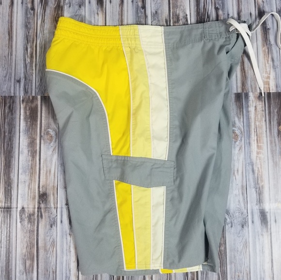 Gap Mens Board Shorts Cargo Pocket G41 - Picture 4 of 5